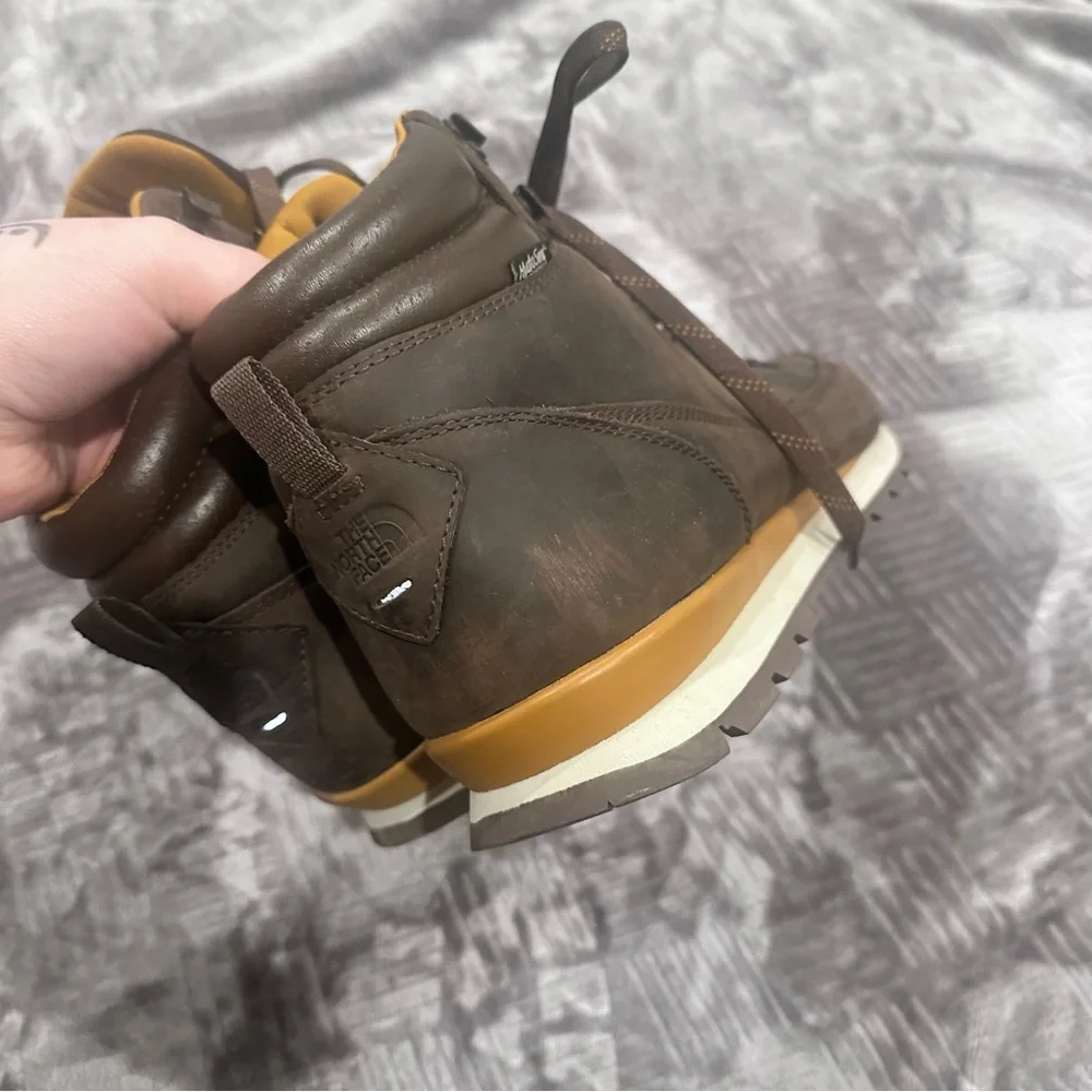 The North Face Back to Berkley Men's Brown Hiking Boots - Picture 6 of 8